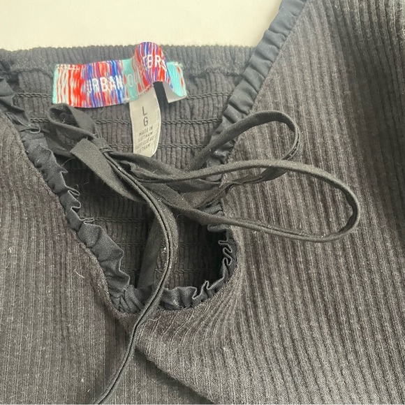 URBAN OUTFITTERS cropped puff sleeve top - Picture 4 of 6